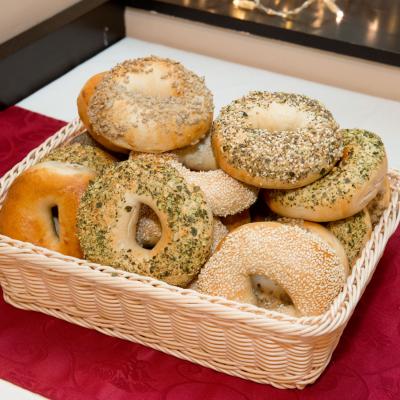 A basket with bagels - Restaurant Lubella in Vienna, Führichgasse 1